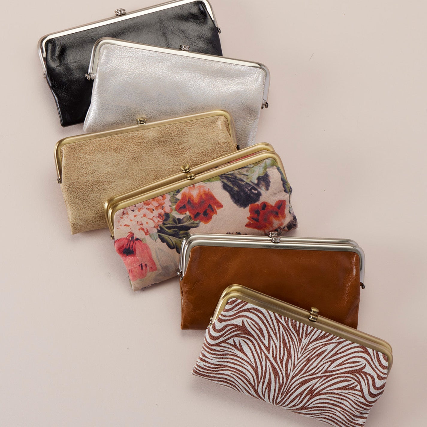 Lauren Clutch-Wallet in Metallic Leather - Silver - Image 2