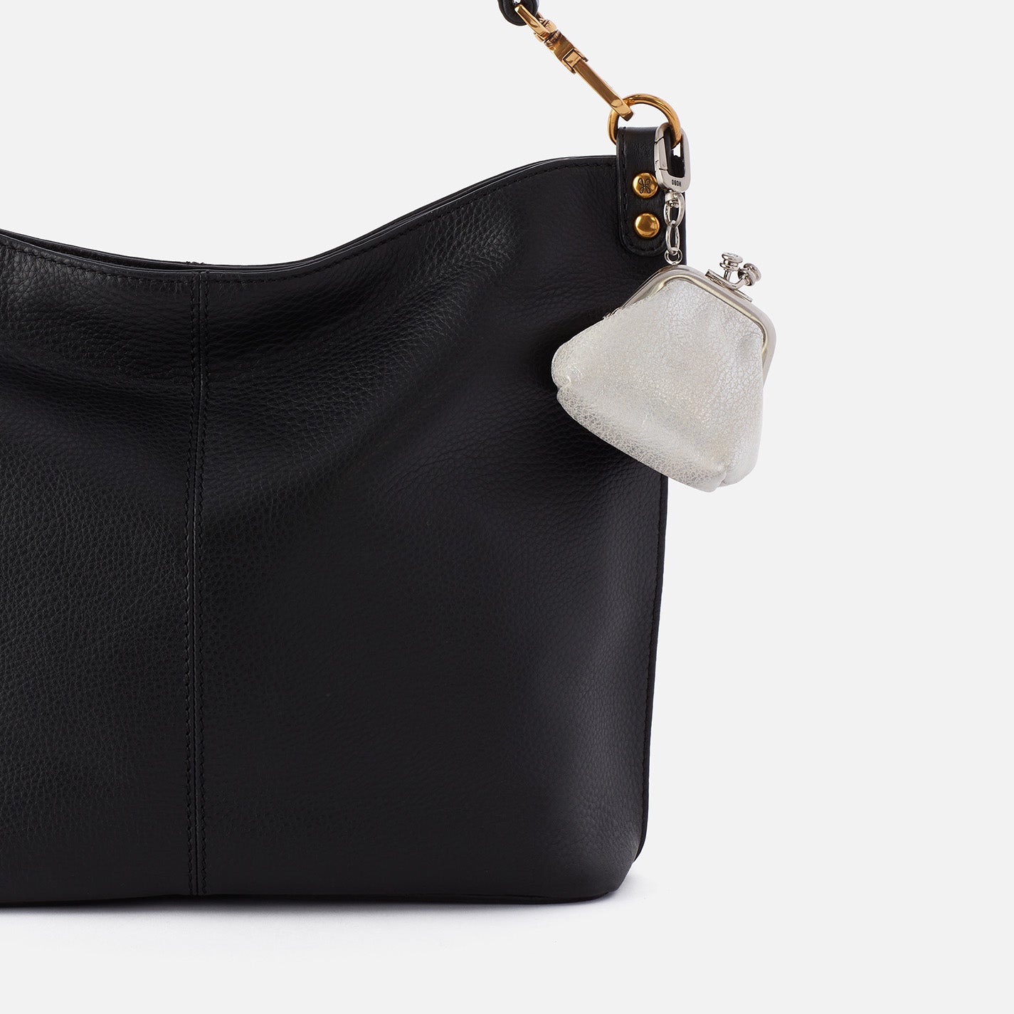 Run Frame Pouch In Metallic Leather - Silver - Image 5