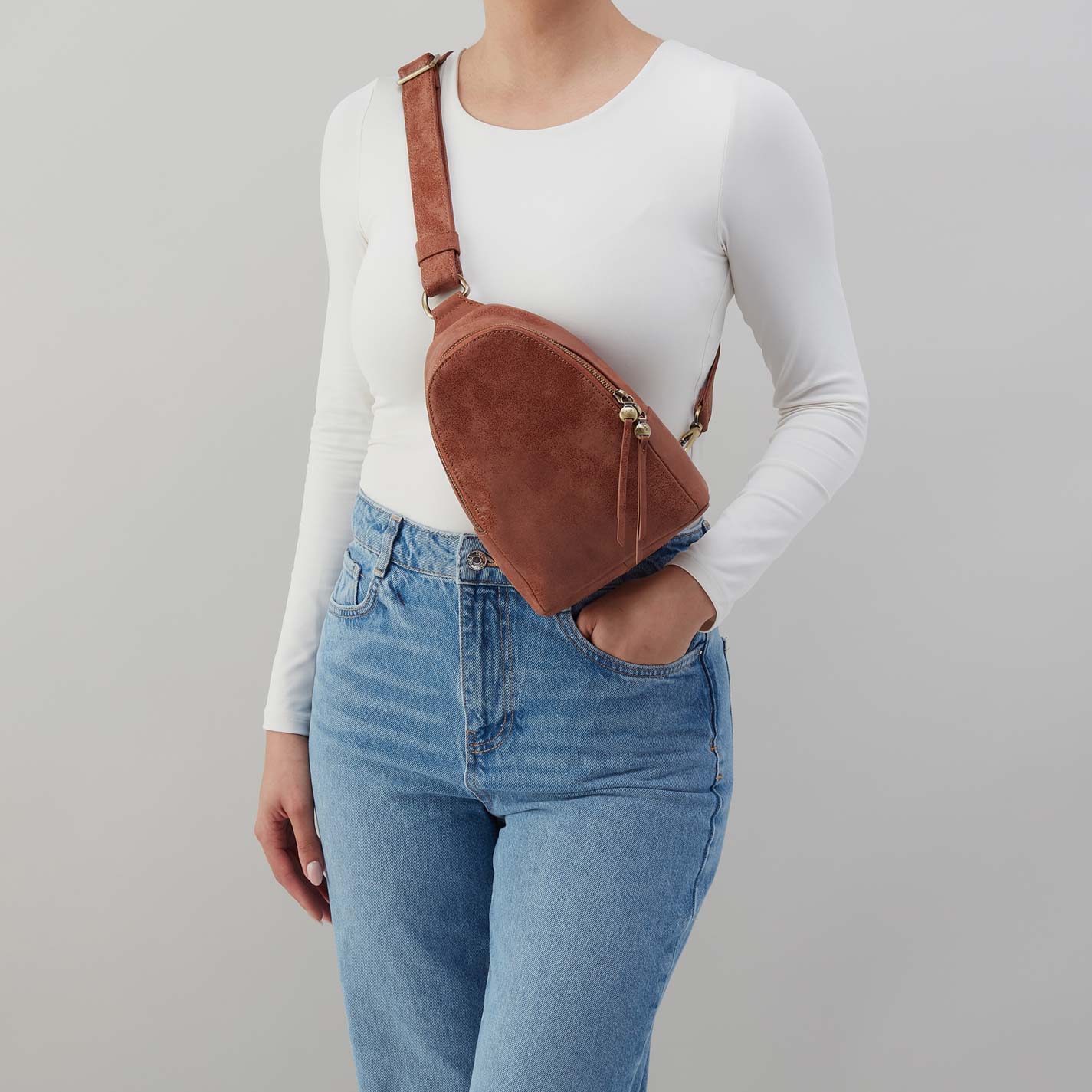 Fern Sling in Buffed Leather - Burnished Saddle - Image 3