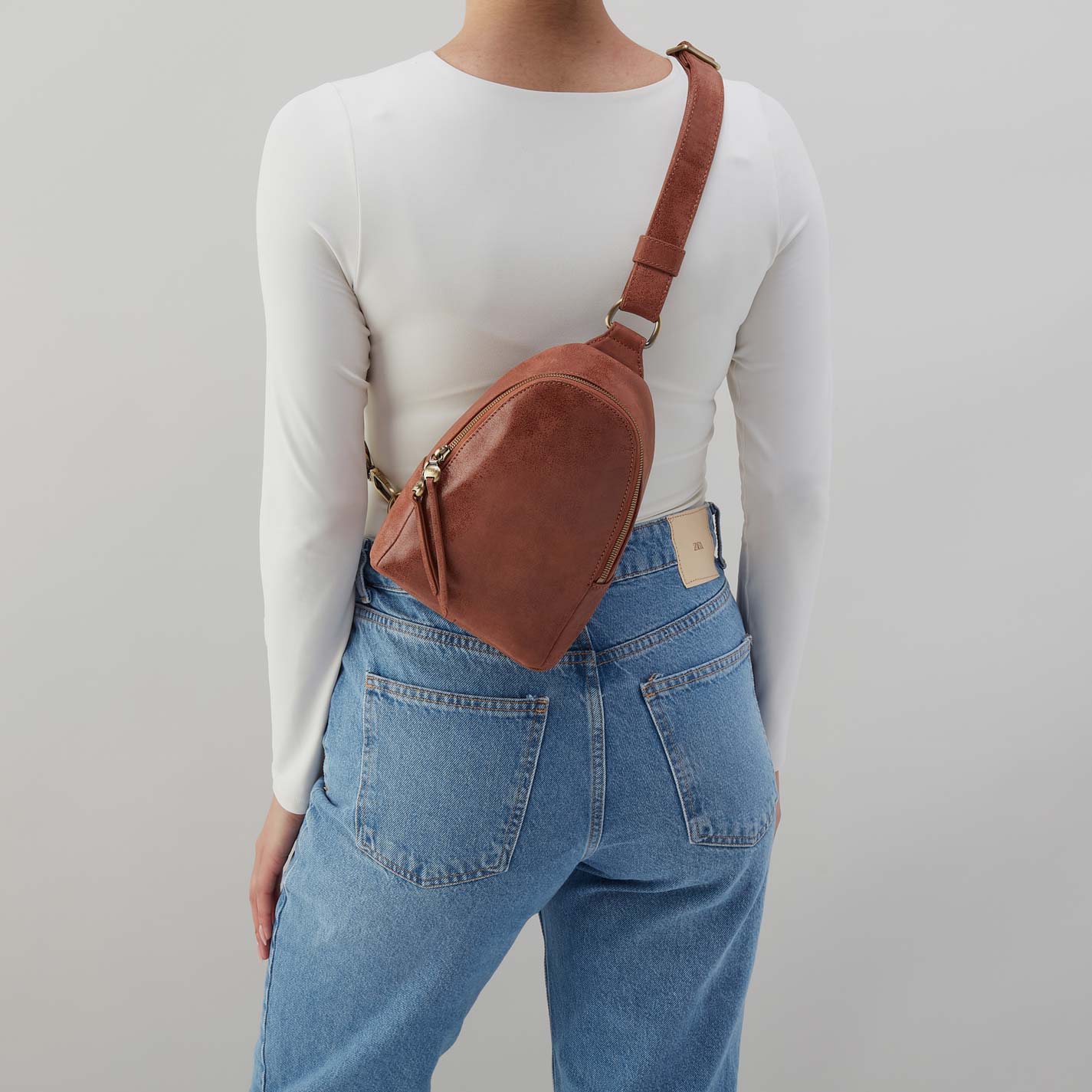Fern Sling in Buffed Leather - Burnished Saddle - Image 5
