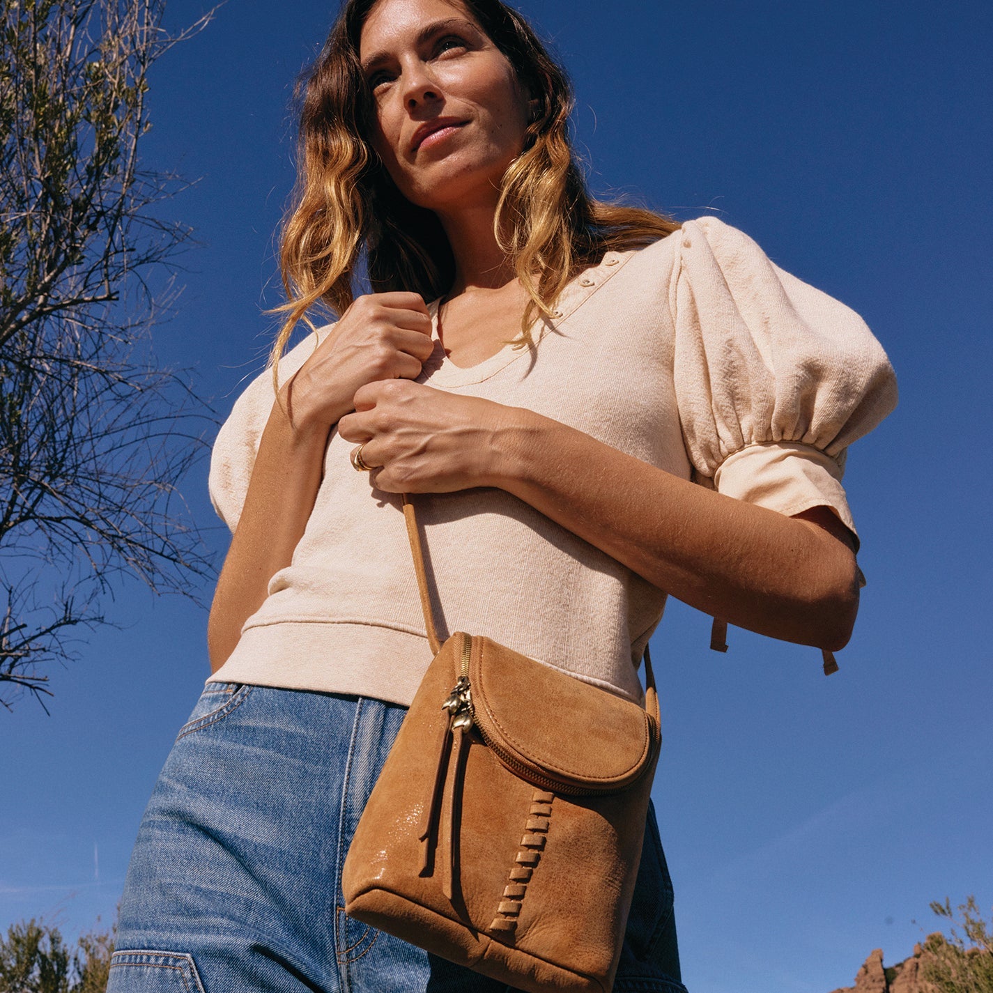 Fern Crossbody In Buffed Leather - Whiskey - Image 2