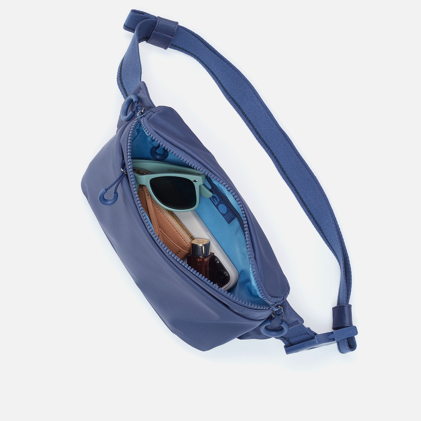 BE HOLD Belt Bag in CaRefiber recycled nylon - Ocean - Image 3