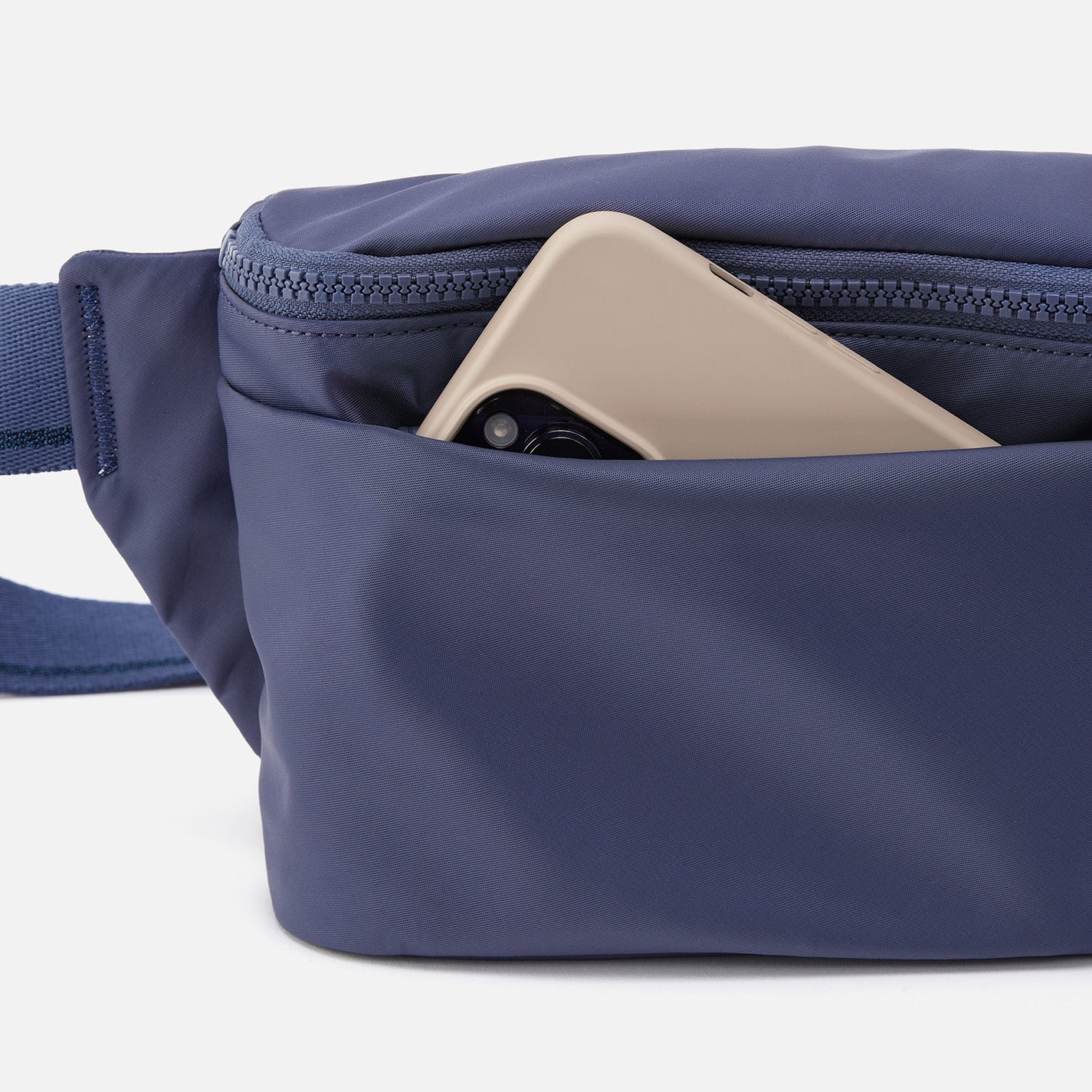BE HOLD Belt Bag in CaRefiber recycled nylon - Dune - Image 11