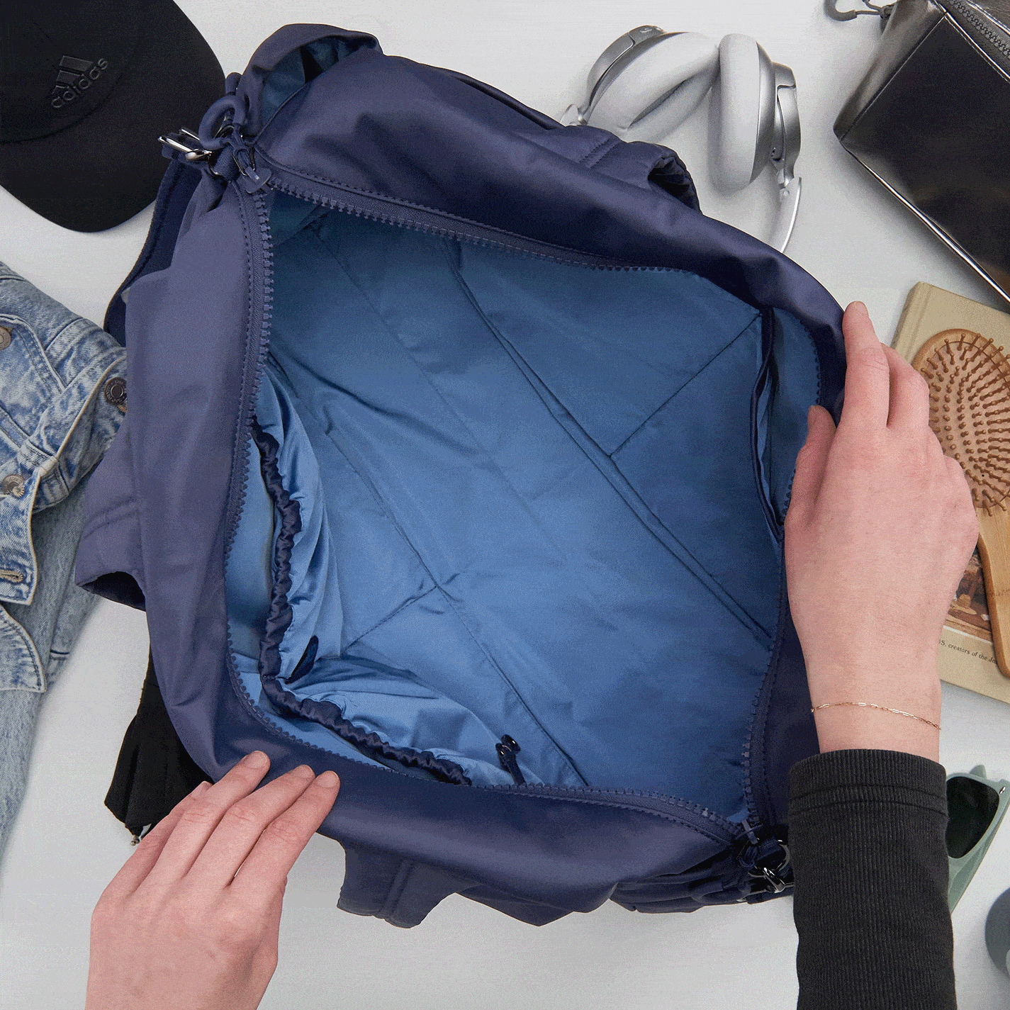 GET AWAY Duffle in CaRefiber recycled nylon - Jet - Image 4
