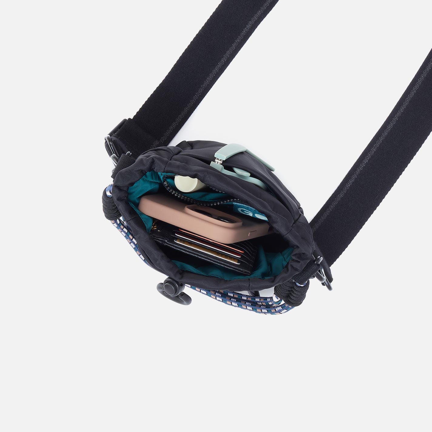 QUICK CINCH CROSSBODY in CaRefiber recycled nylon - Jet - Image 3