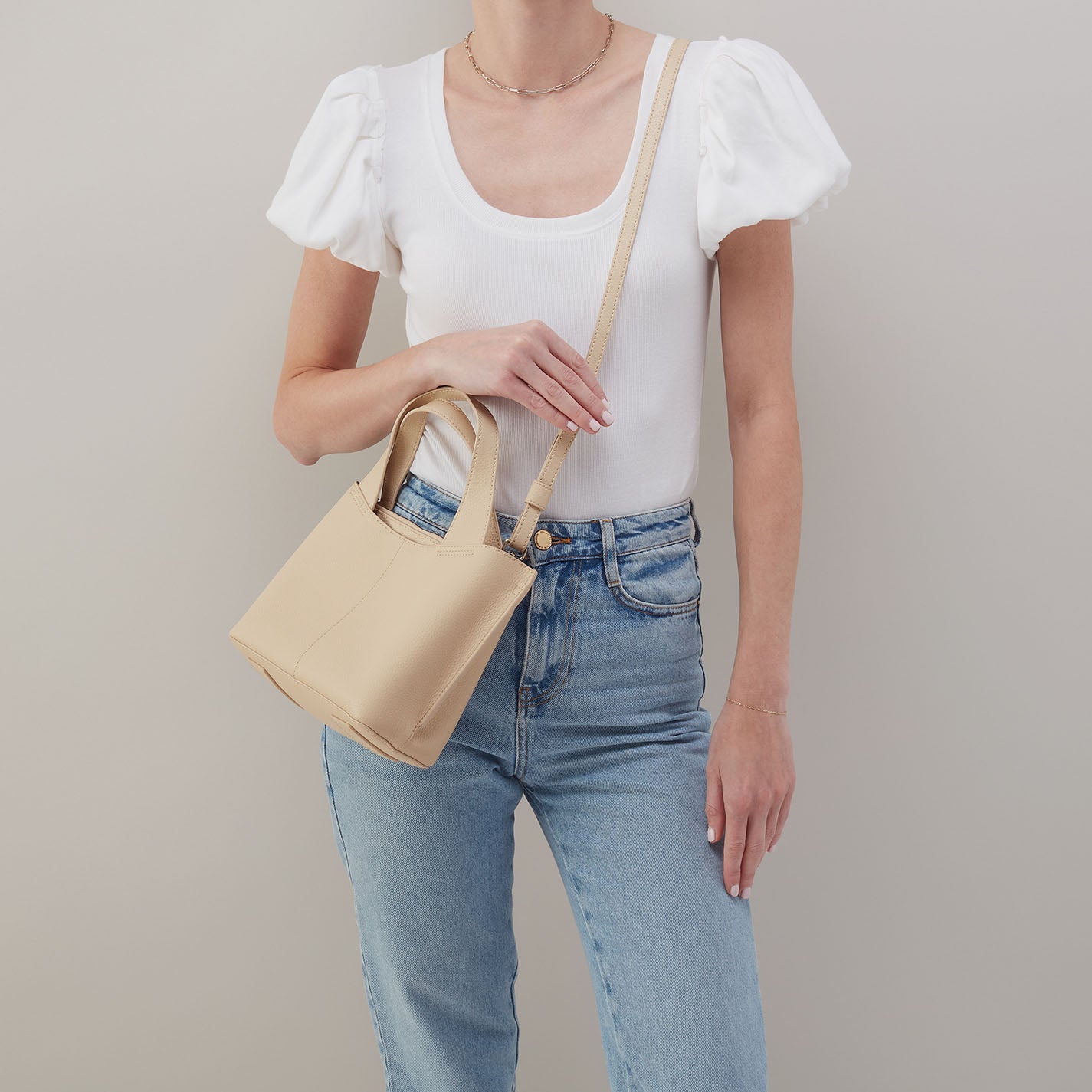Vida Small Tote in Micro Pebbled Leather - Almond - Image 3