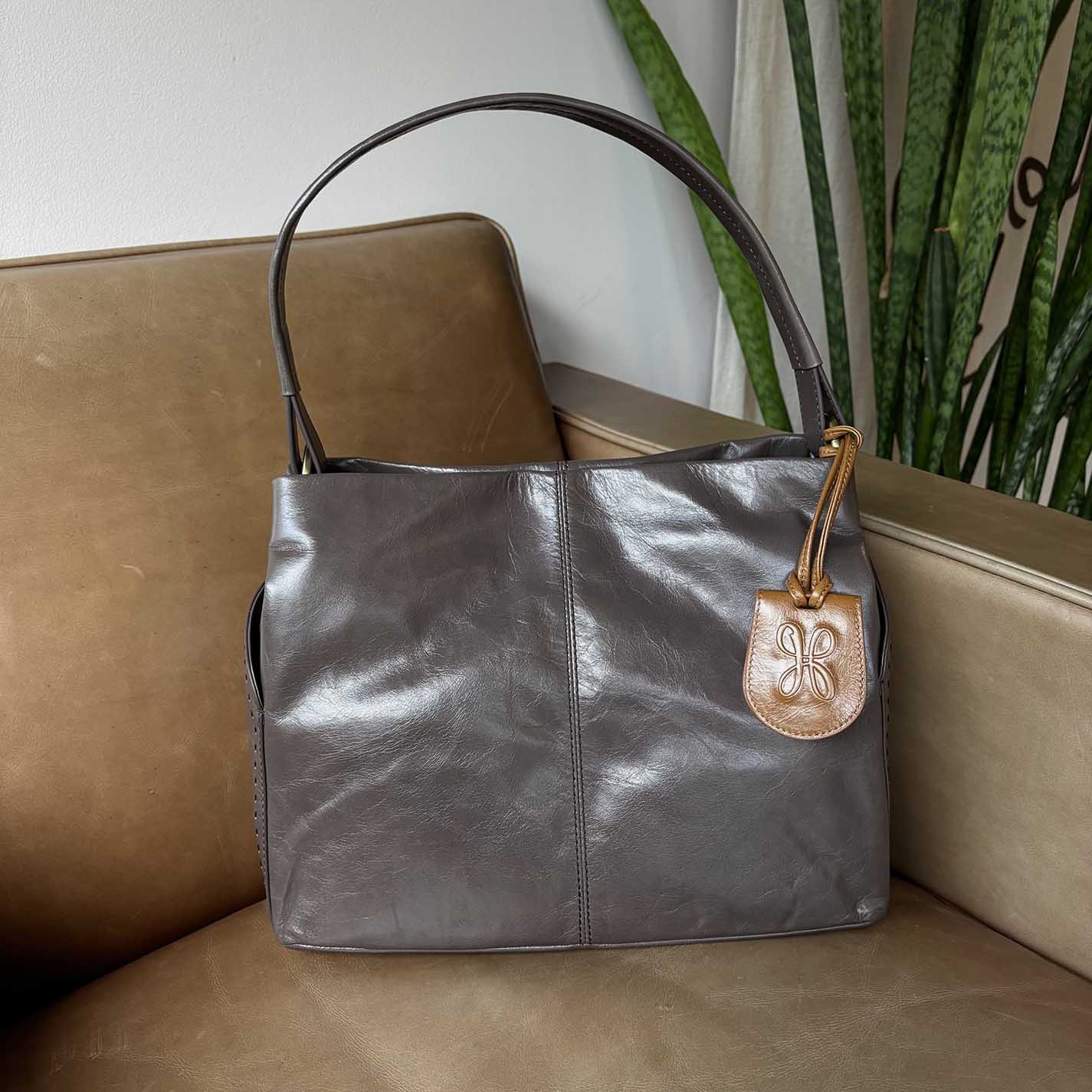 Hat Carrier in Polished Leather - Truffle - Image 4