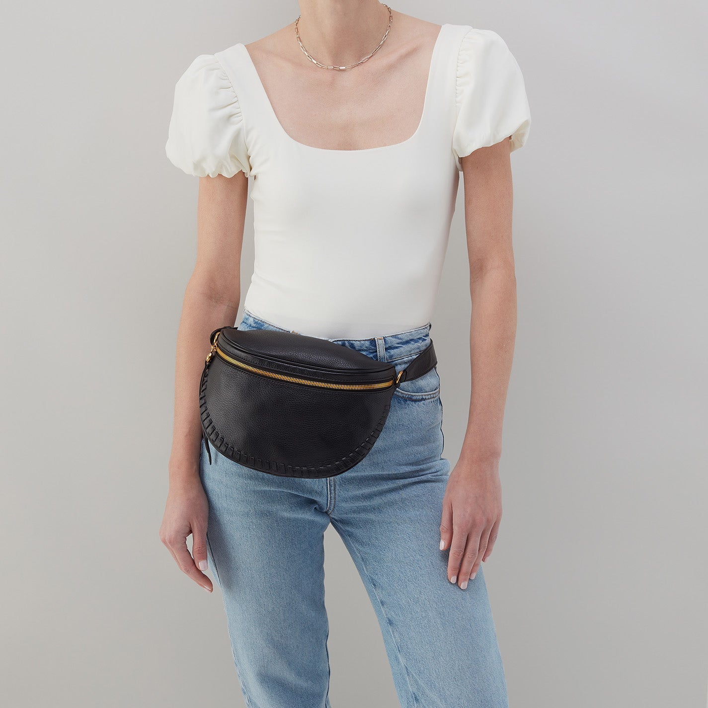 Juno Belt Bag In Pebbled Leather - Black - Image 5