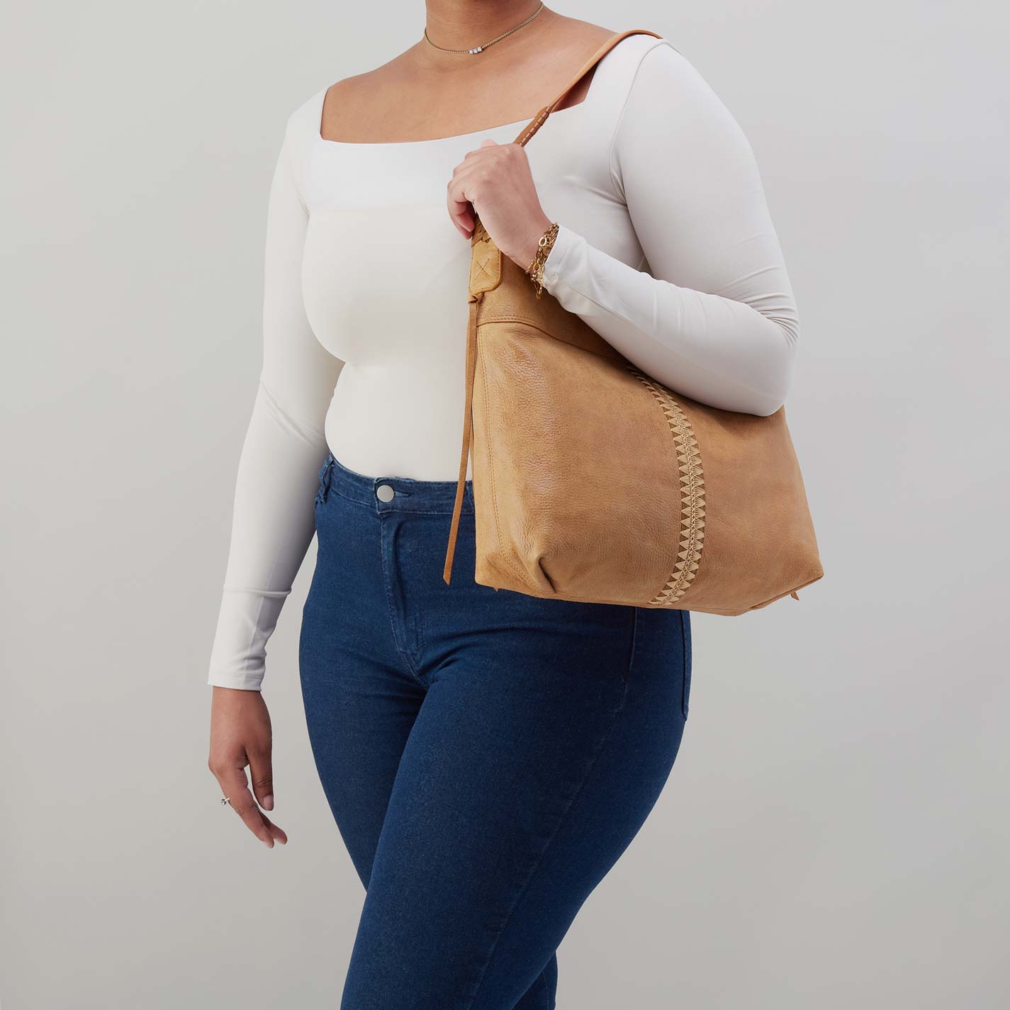 Romy Hobo in Buffed Leather - Whiskey - Image 3