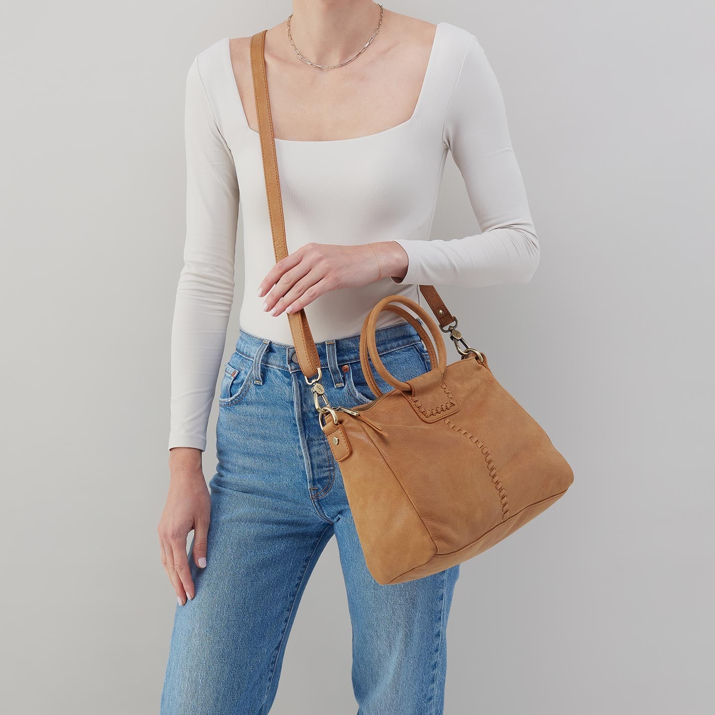 Sheila Medium Satchel in Buffed Leather - Whiskey - Image 2