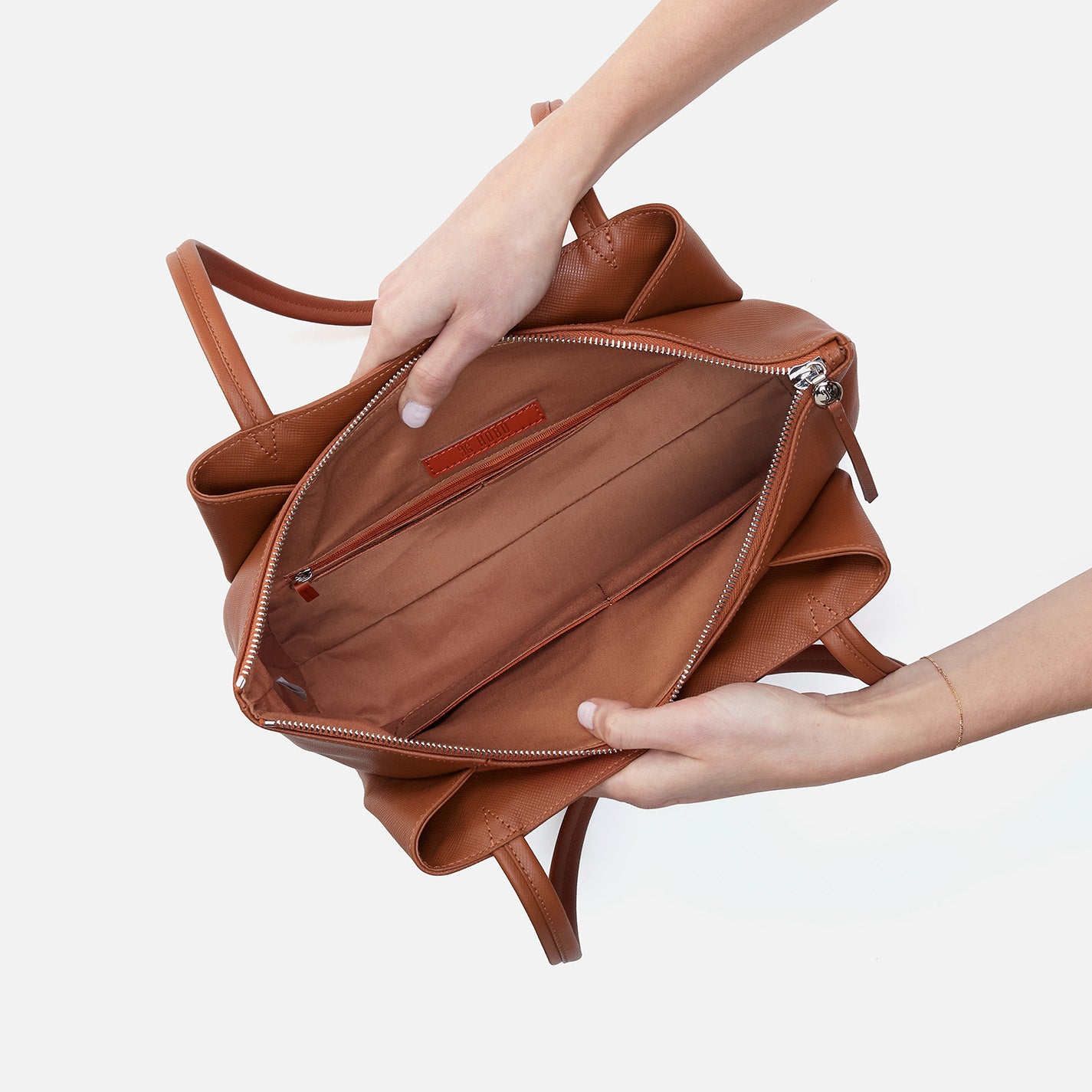Essential Medium Tote In Soft Saffiano Leather - Lion - Image 4