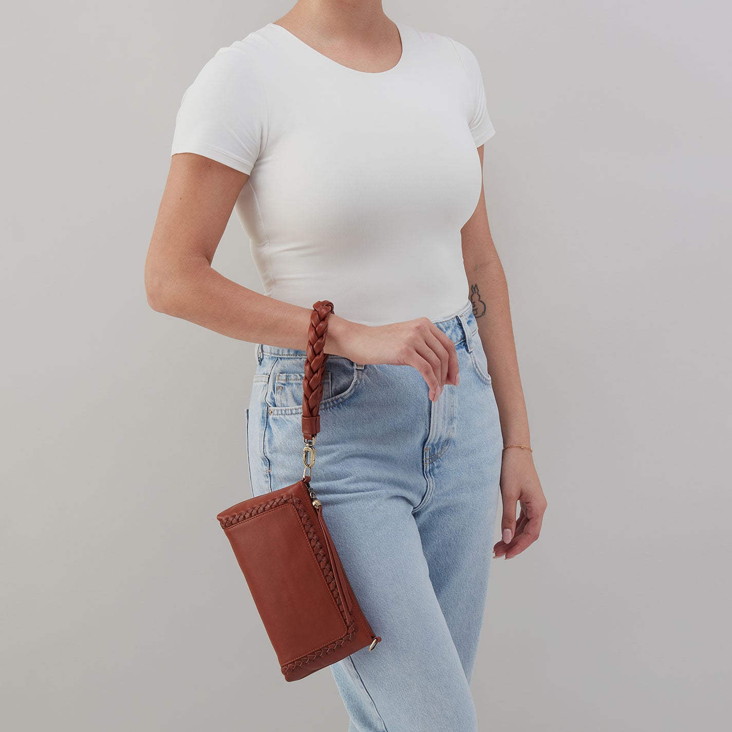 Darcy Crossbody In Smooth Leather - Luggage - Image 6