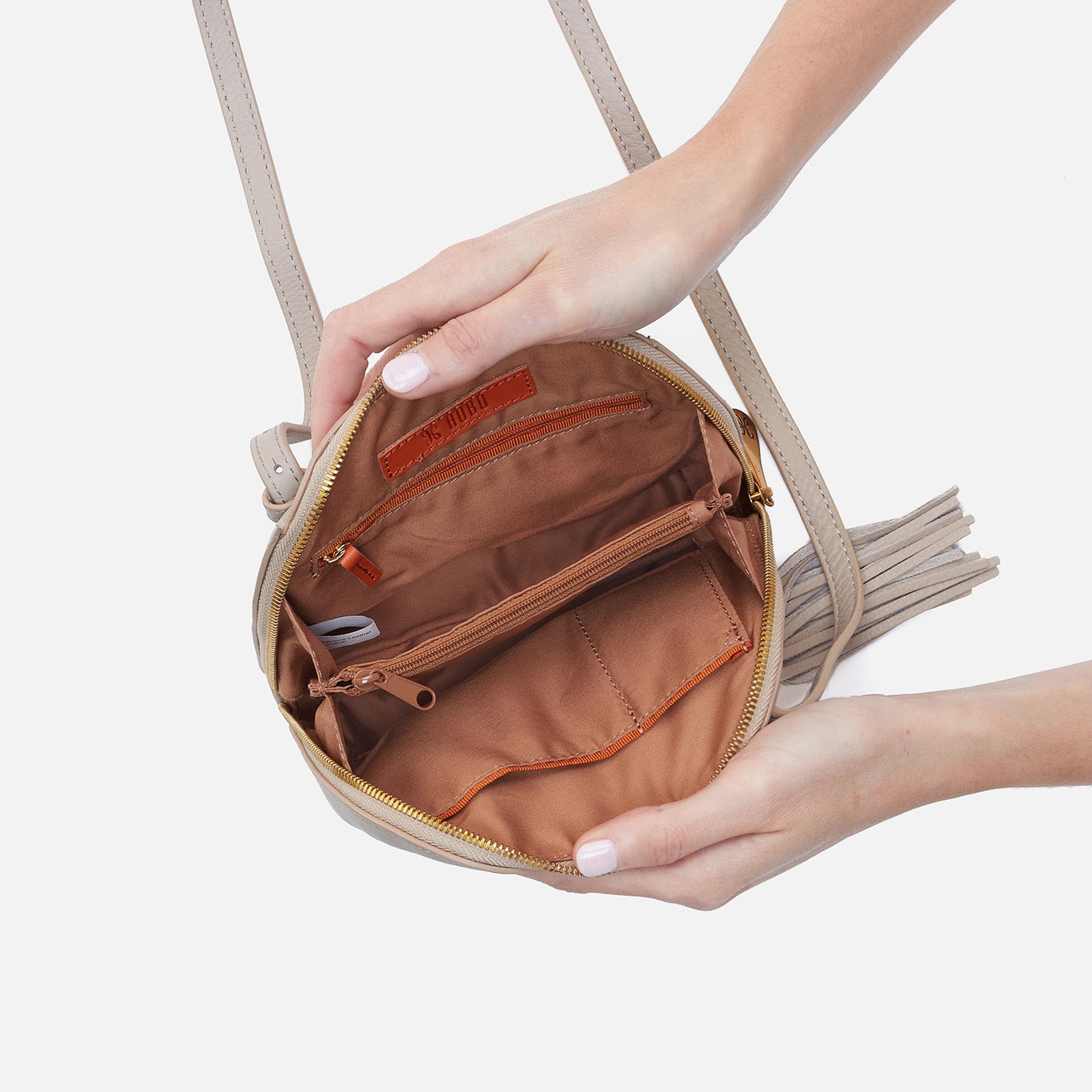 Nash Crossbody In Pebbled Leather - Taupe - Image 4