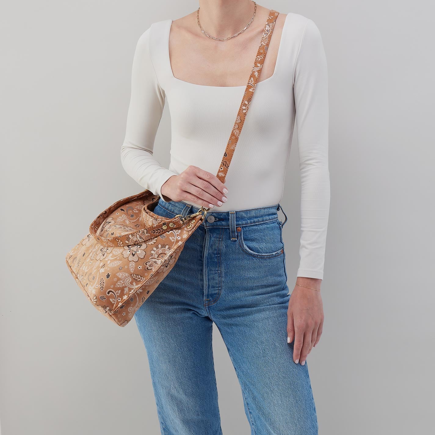 Pier Shoulder Bag in Printed Leather - Country Road Bloom - Image 3