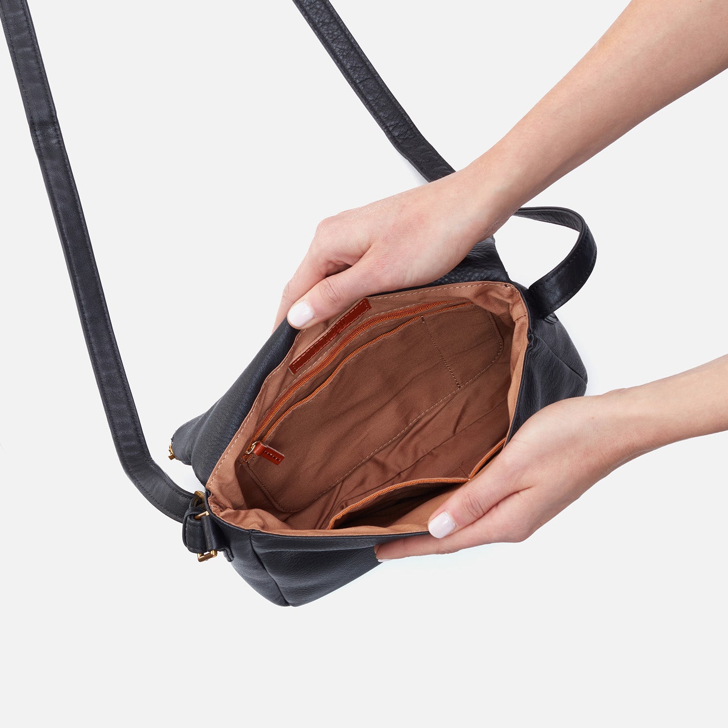 Fern Messenger Crossbody In Pebbled Leather - Black - Image 3