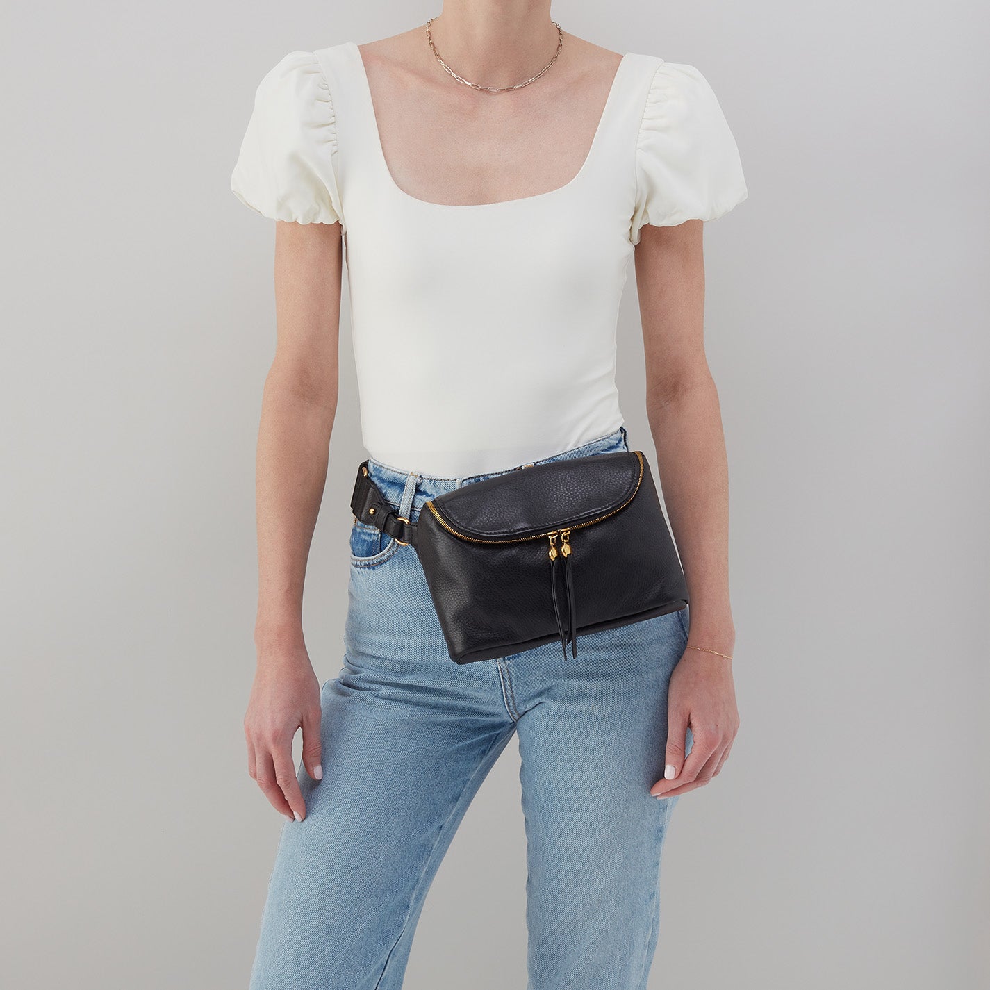 Fern Large Belt Bag in Pebbled Leather - Warm Honey - Image 4