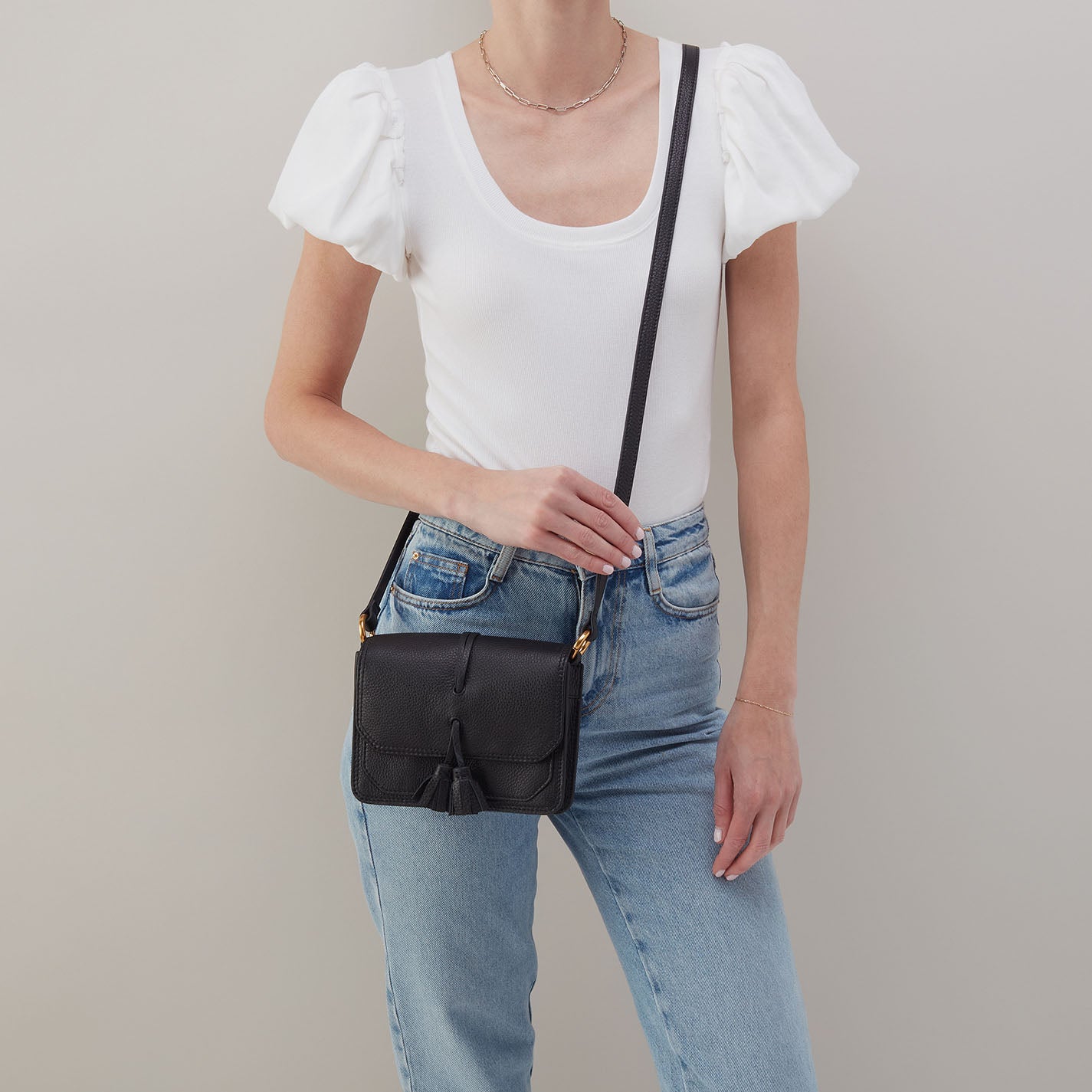 Eden Small Crossbody In Pebbled Leather - Black - Image 2