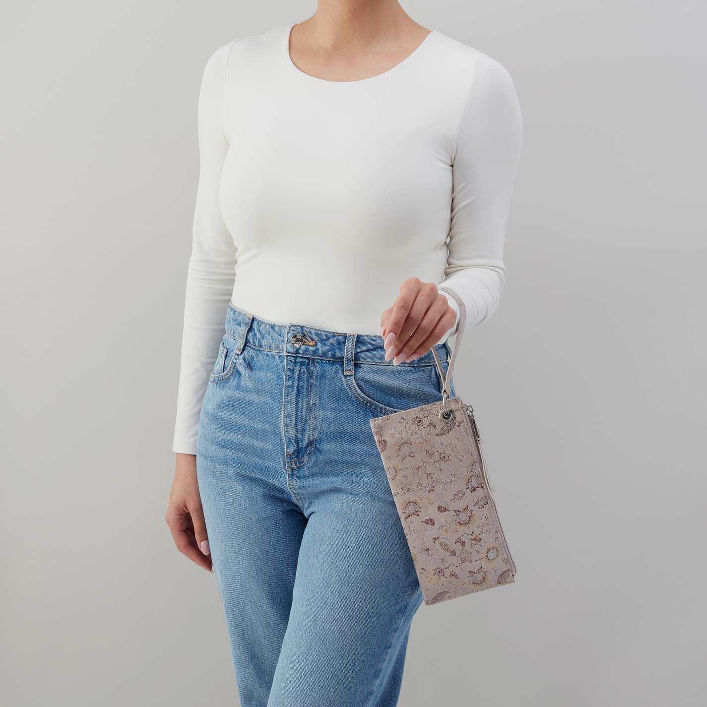Vida Wristlet in Printed Leather - Mystic Bloom - Image 2