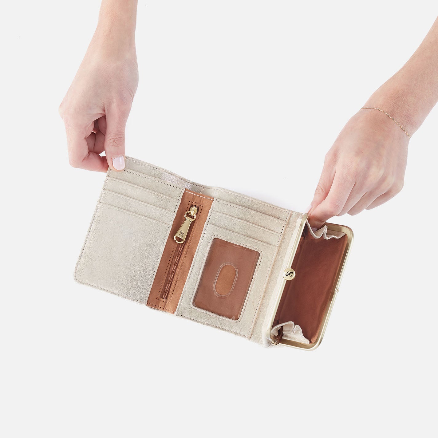 Robin Compact Wallet In Metallic Leather - Sand Shimmer - Image 2