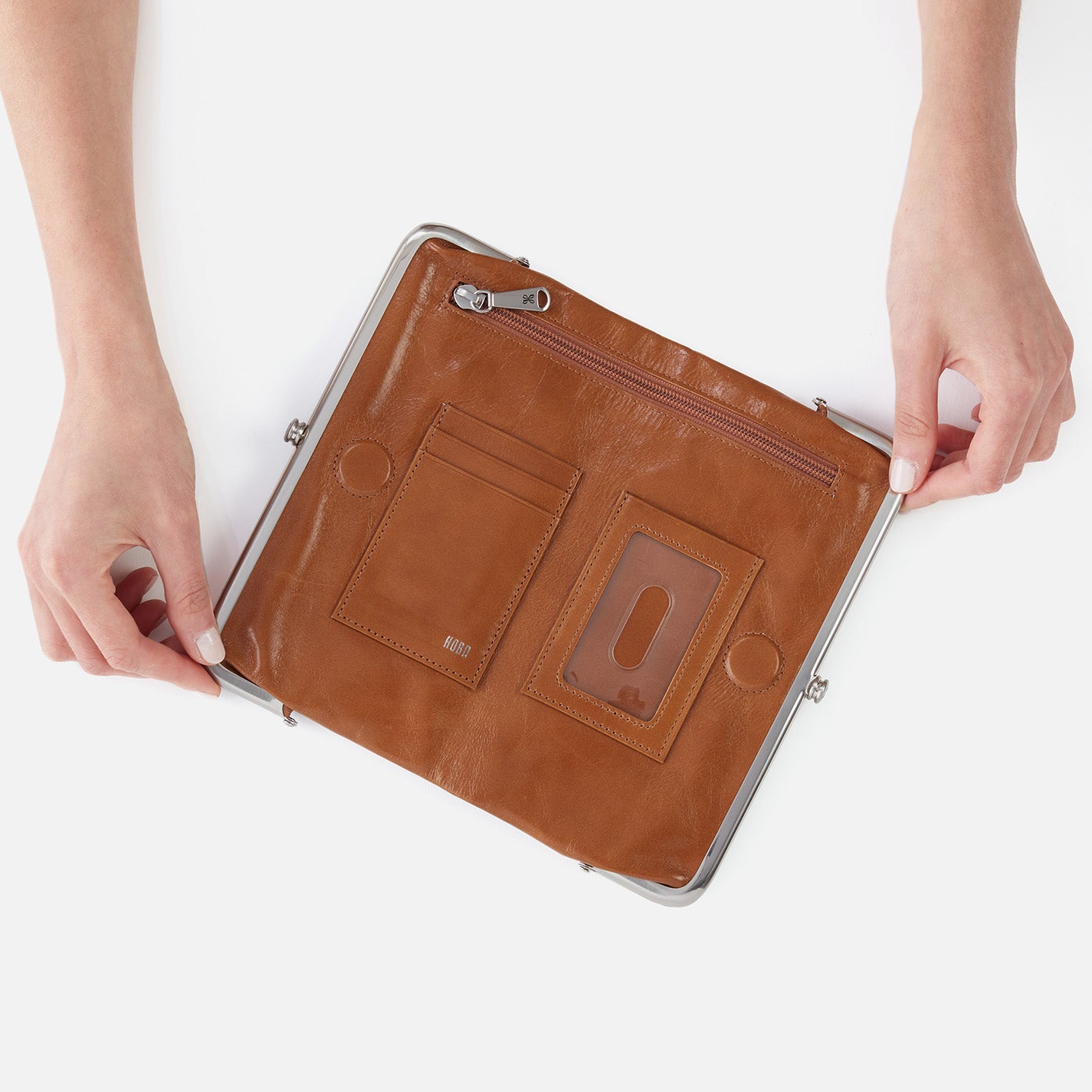 Lauren Clutch-Wallet in Polished Leather - Truffle - Image 4