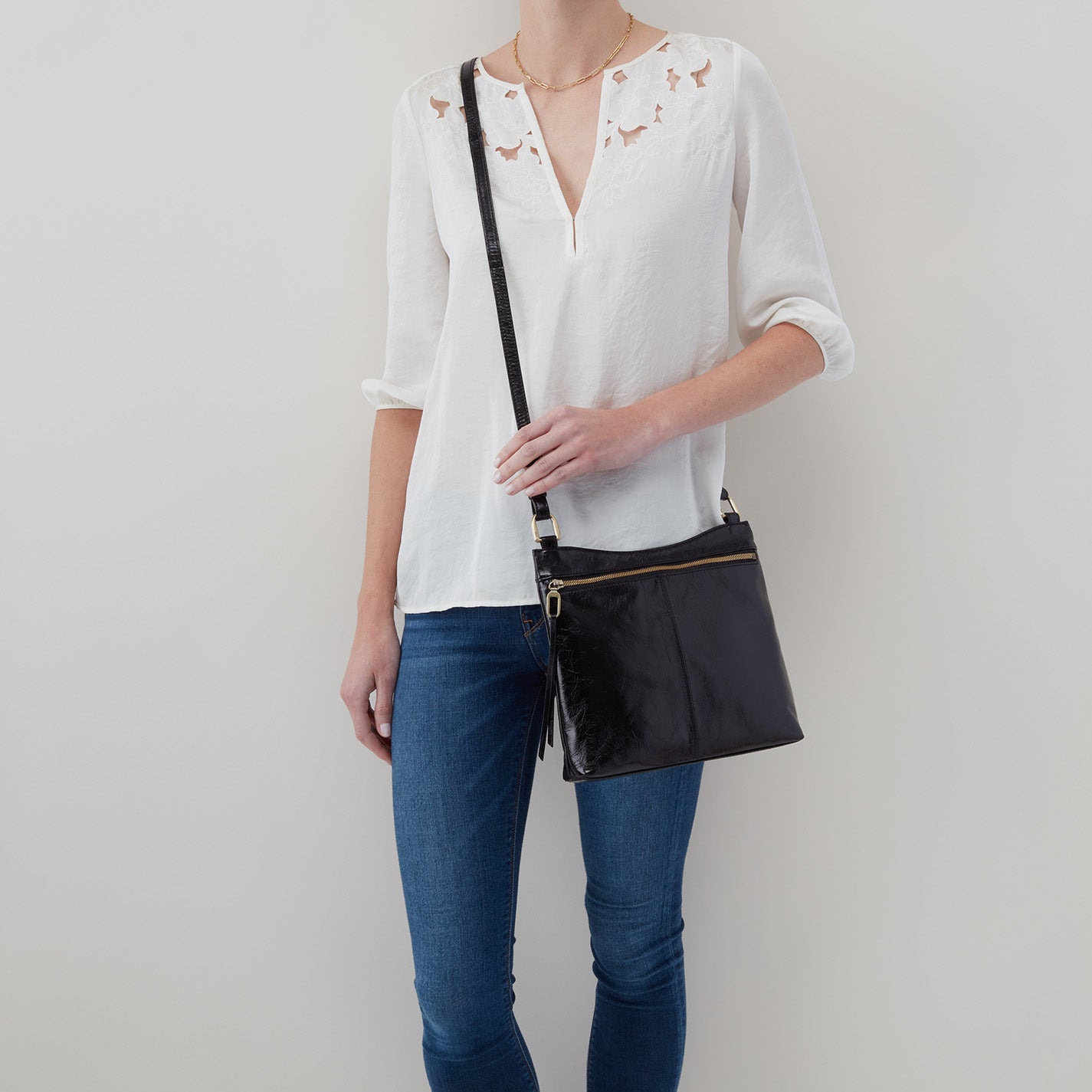 Cambel Crossbody in Polished Leather - Black - Image 3