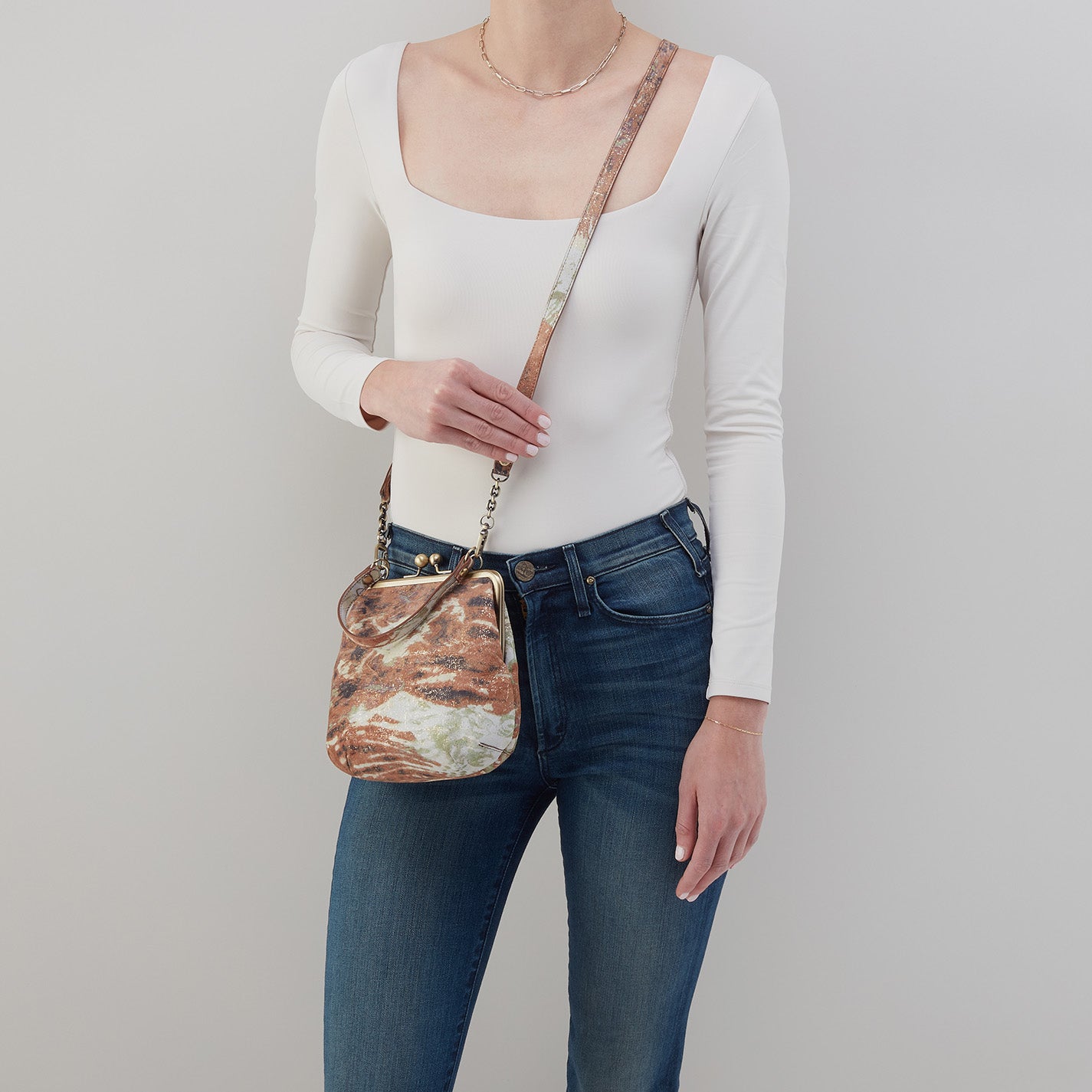 Alba Crossbody In Printed Leather - Coastal Canyon - Image 2