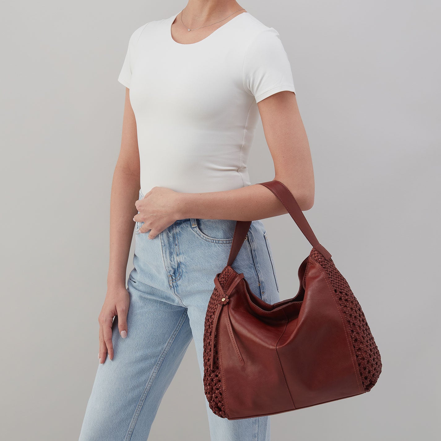 Hazel Hobo In Woven Leather - Chestnut - Image 3